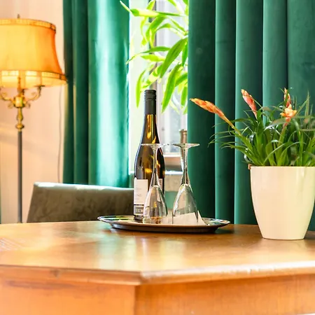 Stary Mlyn Apartment Jelenia Gora Room photo
